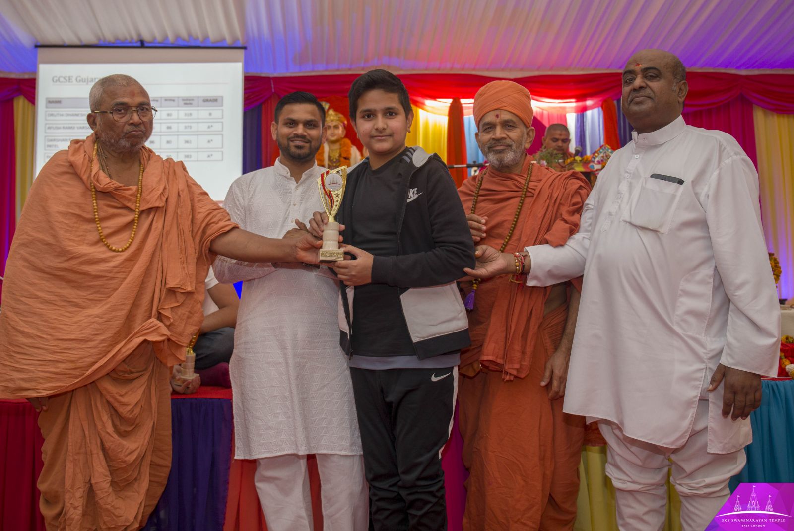 7D2A7062 copy - ©1987-2017 SKS Swaminarayan Temple East London